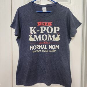K-Pop Mom T-shirt Gray Normal Except Much Cooler M
